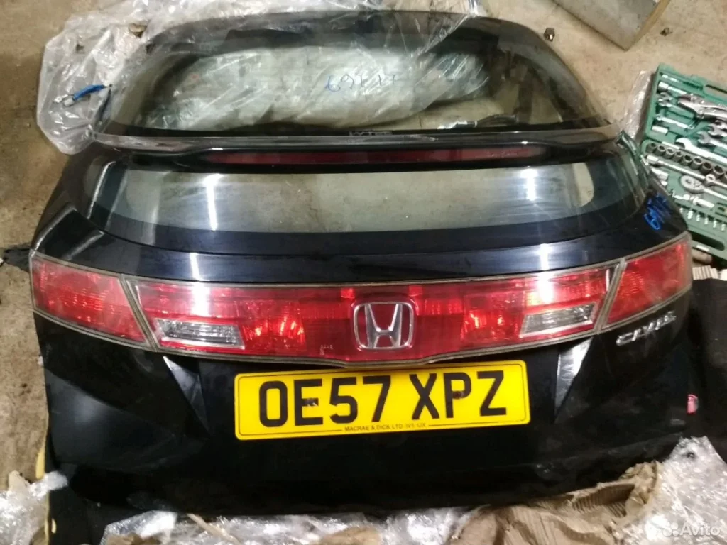 Honda Civic 5D крышка багажника