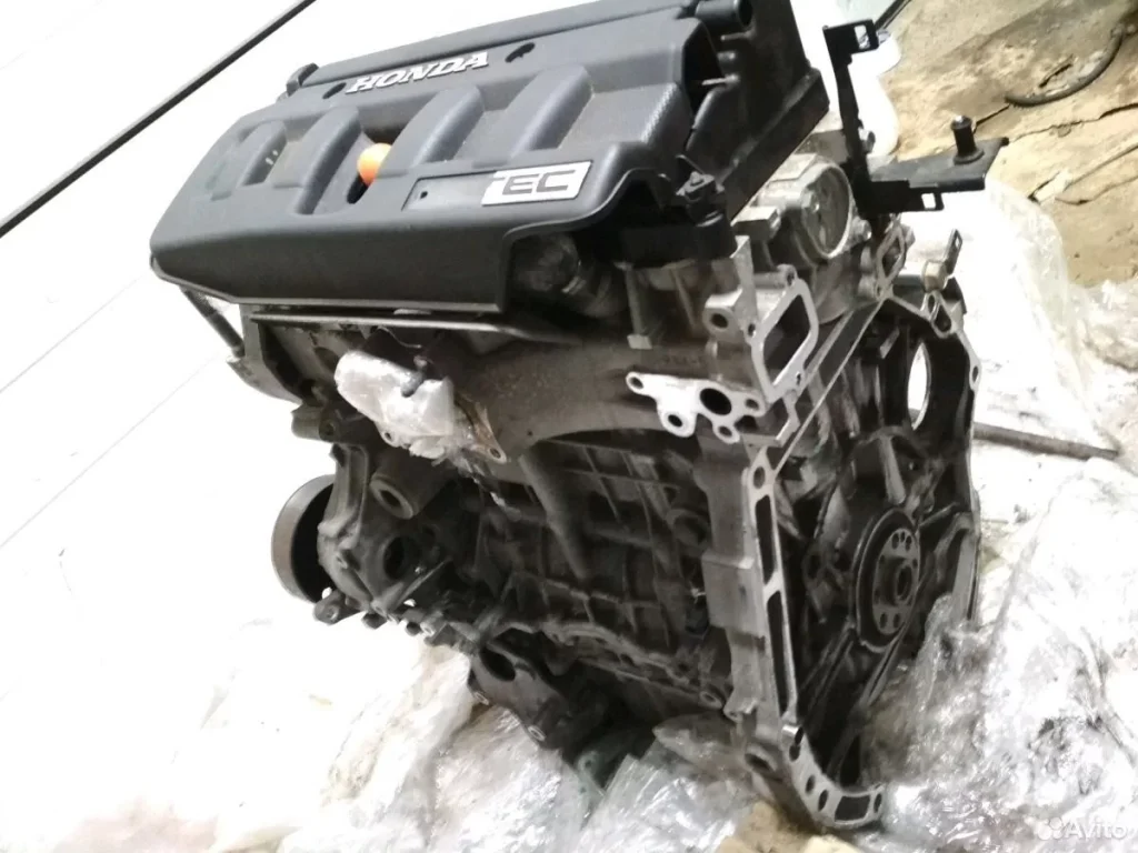 R18A2 Хонда цивик 4Д 5Д 5D двс двигатель 1.8