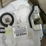 Honda Civic 5D замок двери