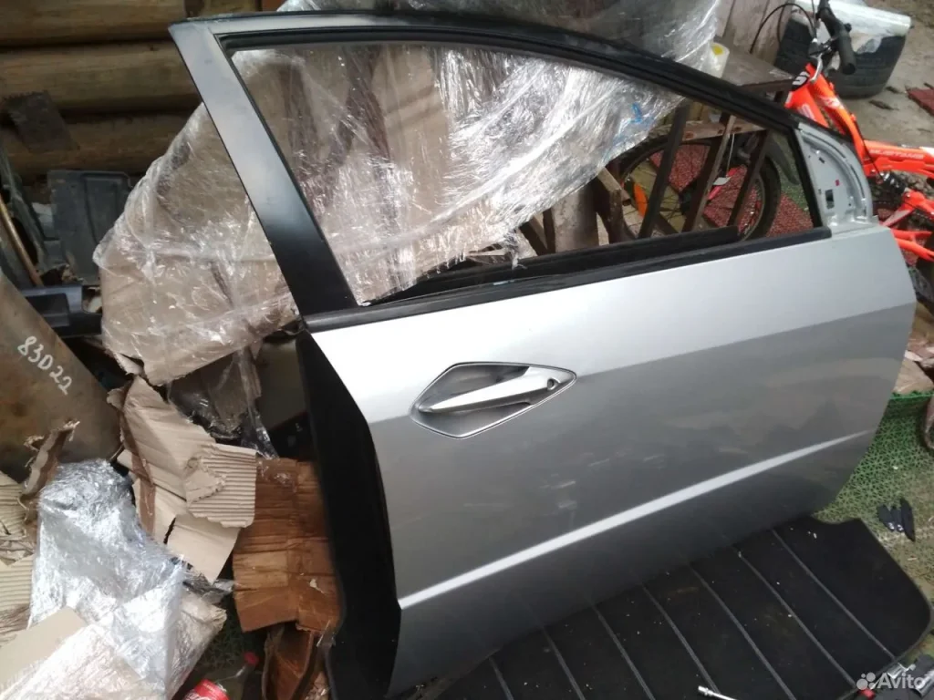 Honda civic 5D дверь передняя правая