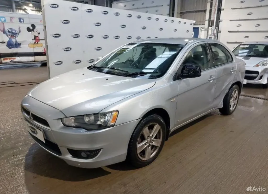 Mitsubishi Lancer 10