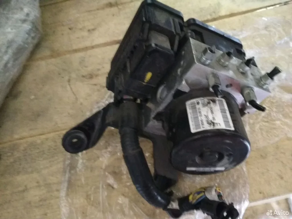Mazda 3 BL блок ABS