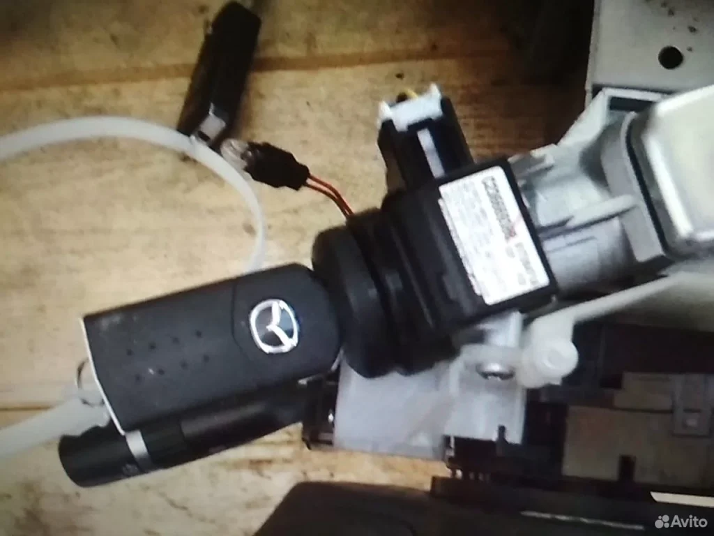 Mazda 3 замок зажигания