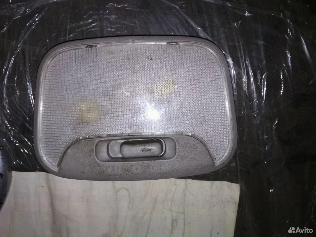 Mitsubishi Lancer 9 плафон салона