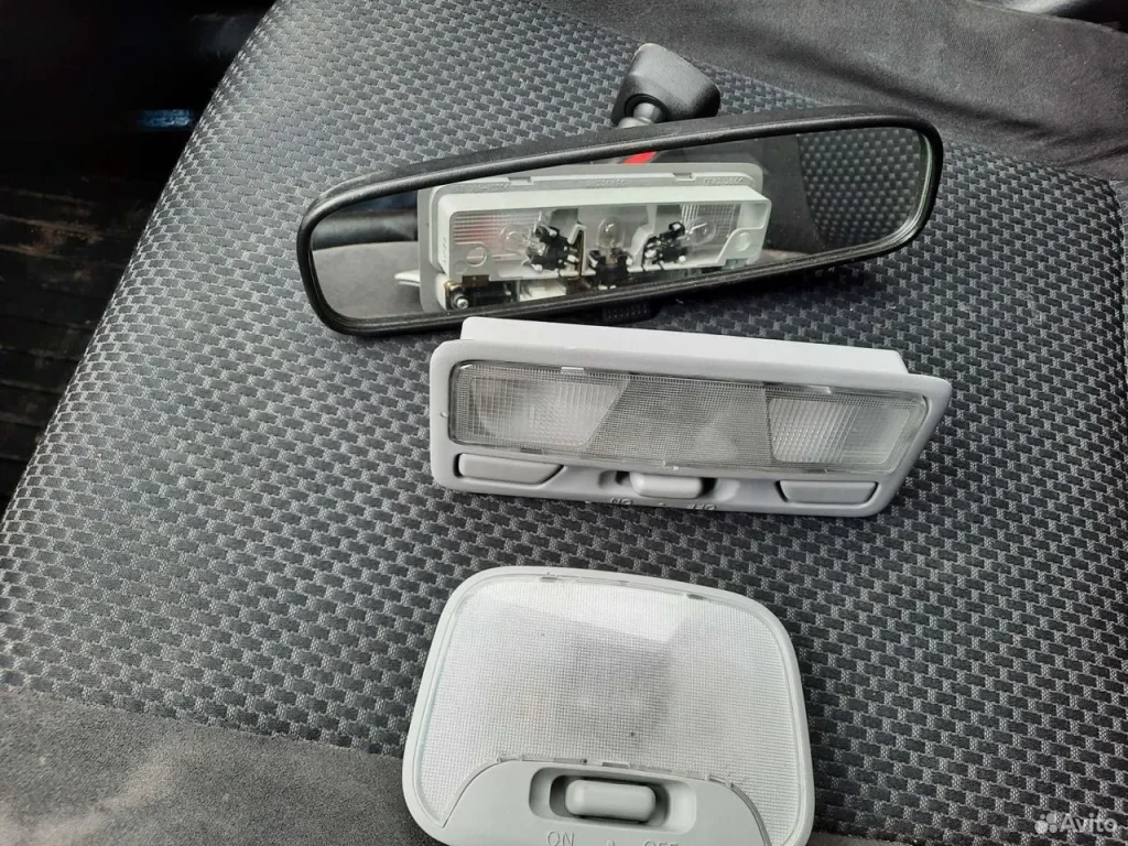 Mitsubishi lancer 9 плафон салона