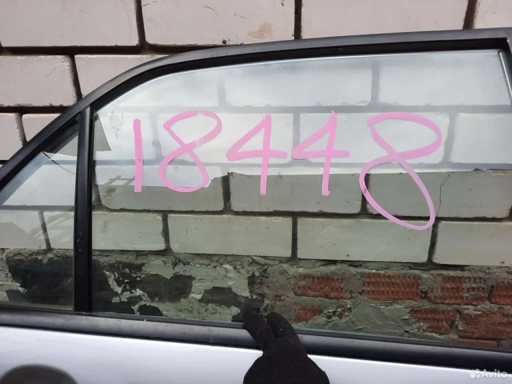 Mitsubishi lancer 9 стекло двери