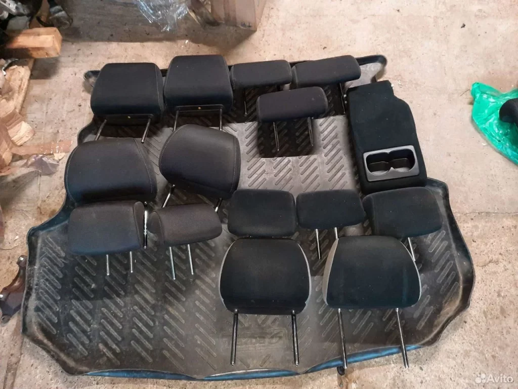 Honda Civic 5Д подголовники сидений
