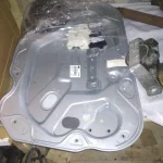 Ford Focus 2 стеклоподъемник передний